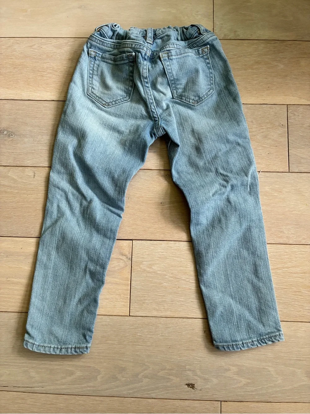 GAP Kids Denim Jeans with Ripped Knee Floral Patches EUC Size 5T